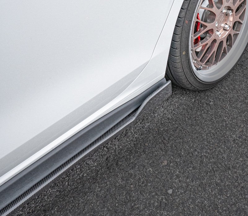 Carbon Fiber Side Skirts Golf 8